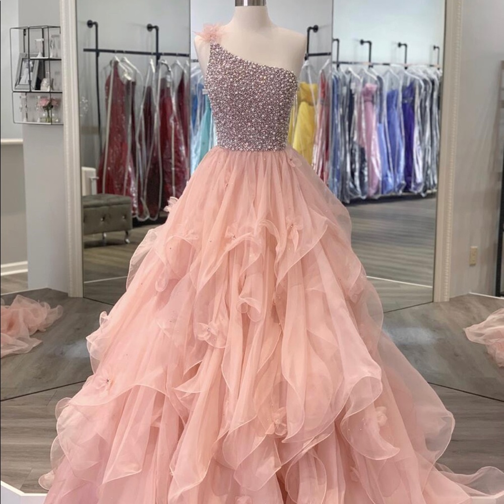 Sherri Hill couture size 6